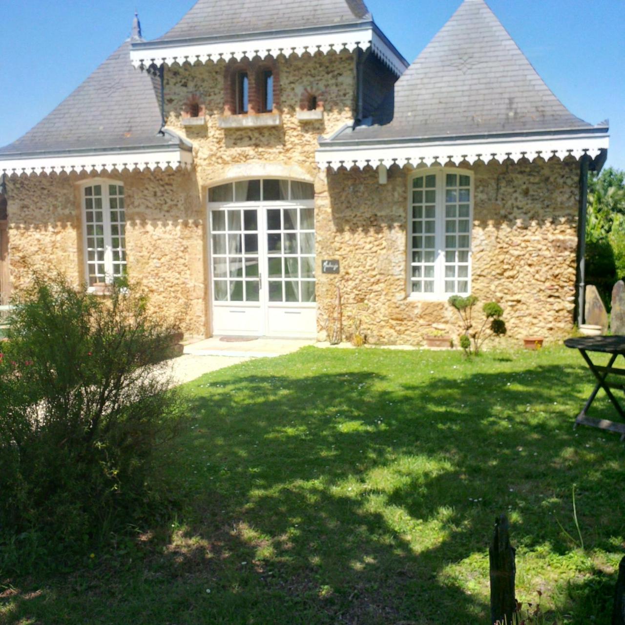 Maison D'Hotes Lassaubatju Hontanx Exterior photo